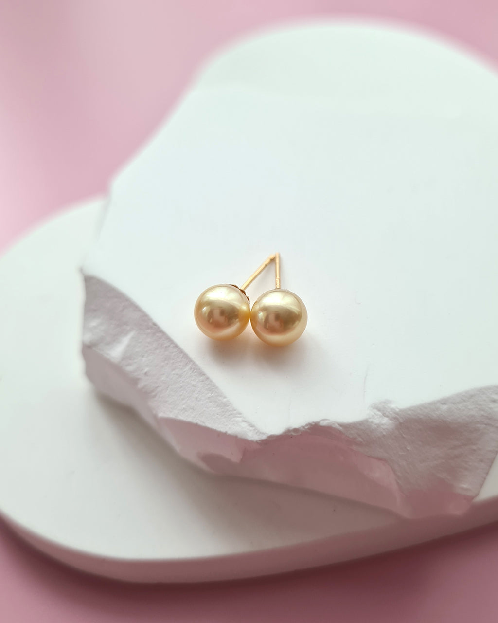Natural Queen Gold Akoya Sea Pearl 18K Gold Stud Earrings - 6.5mm to 7mm