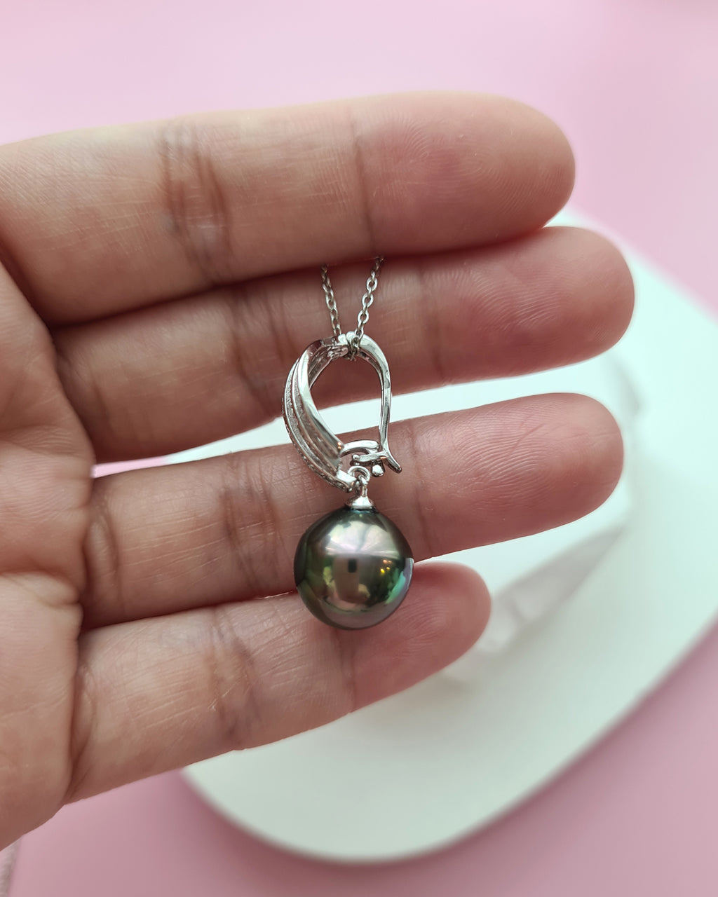 11mm Peacock Green Pink Tahitian Pearl Pendant Necklace with Detachable Clasp