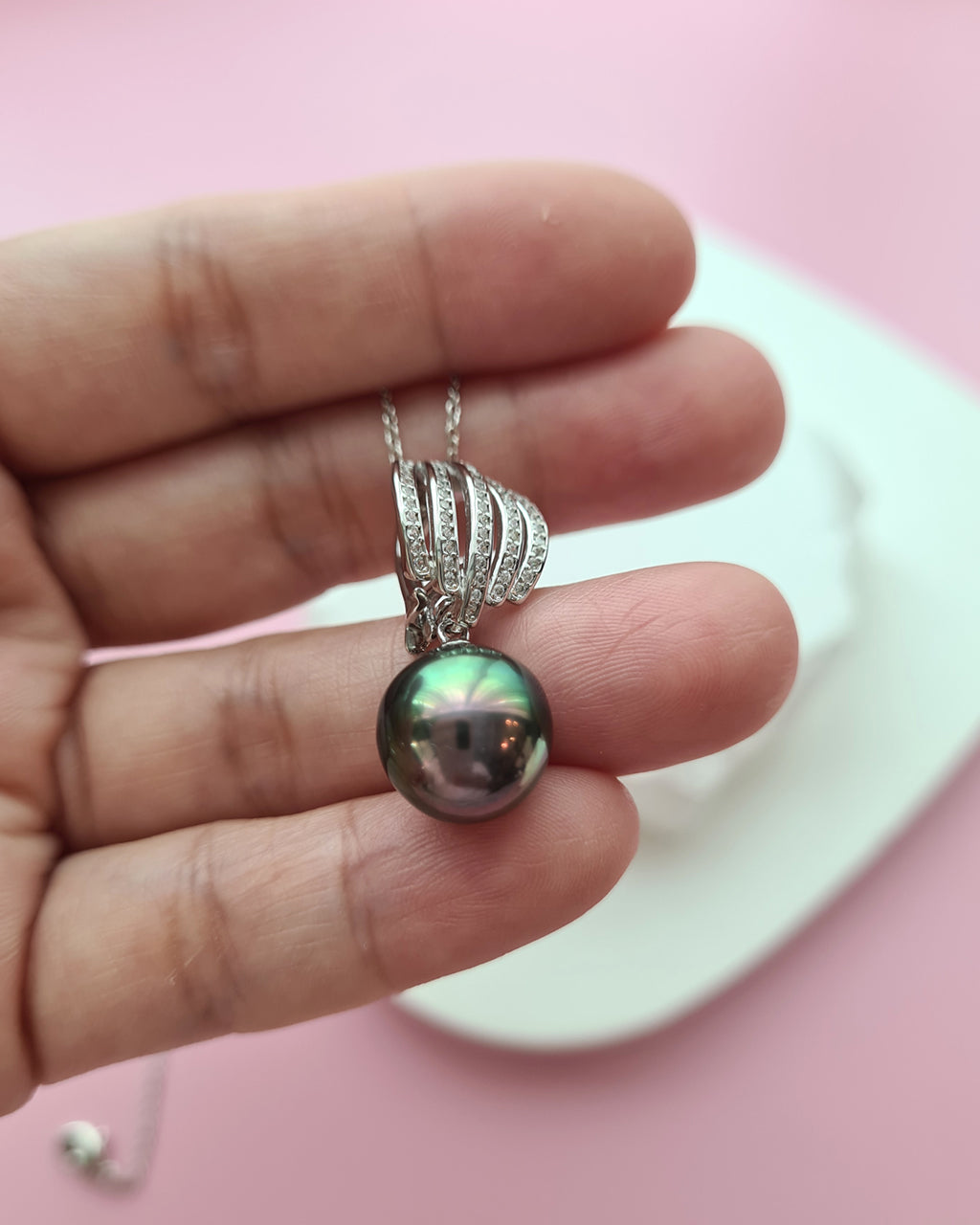 11mm Peacock Green Pink Tahitian Pearl Pendant Necklace with Detachable Clasp