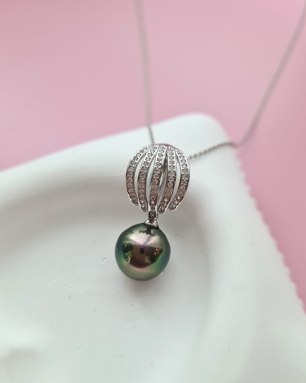 11mm Peacock Green Pink Tahitian Pearl Pendant Necklace with Detachable Clasp