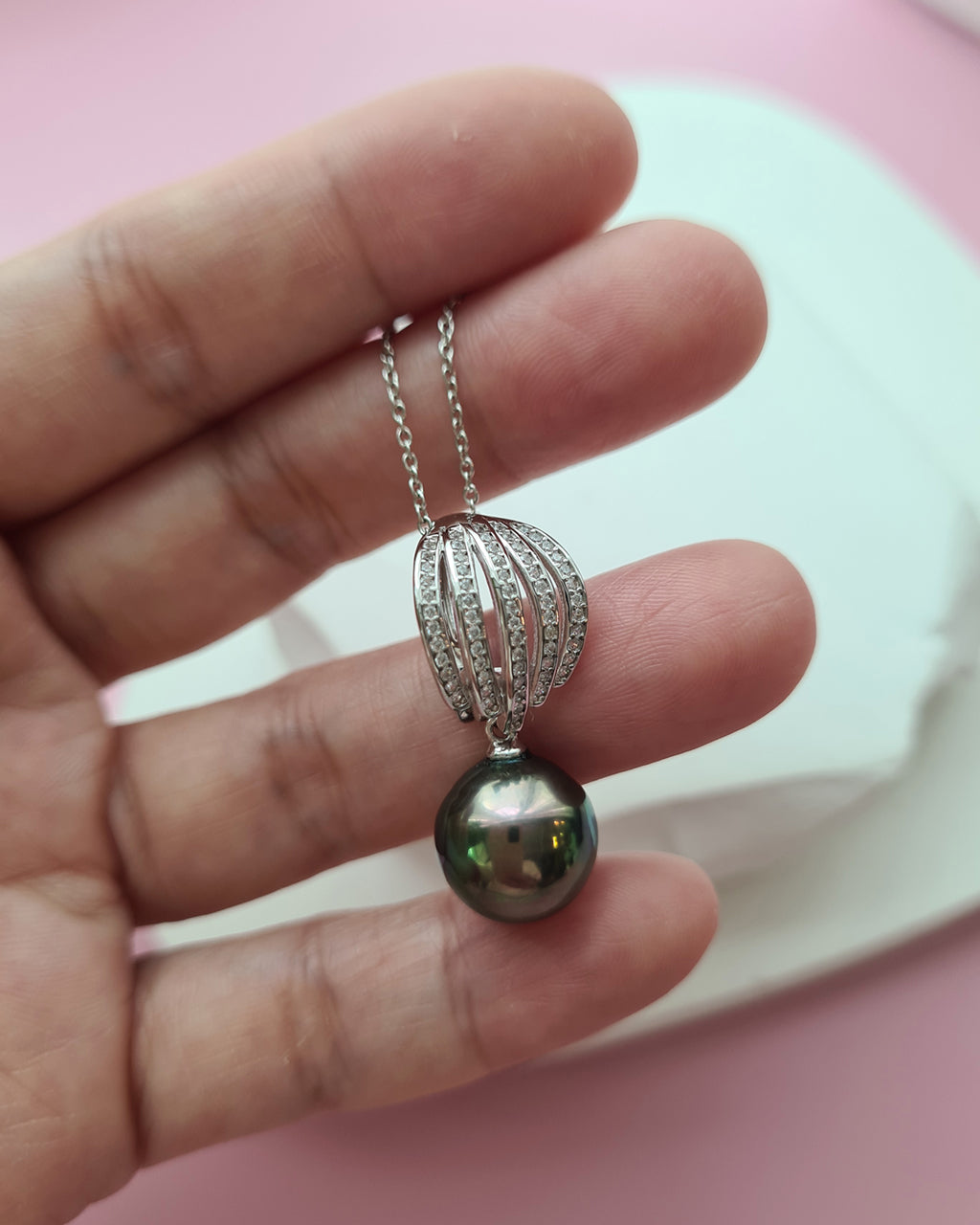 11mm Peacock Green Pink Tahitian Pearl Pendant Necklace with Detachable Clasp