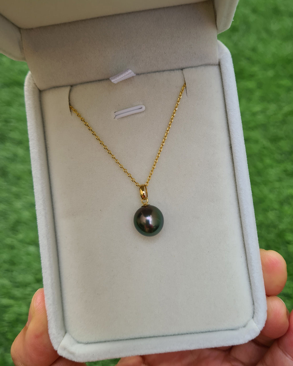 Tahitian Pearl Pendant Necklace - 18k Gold Pearl Pendant