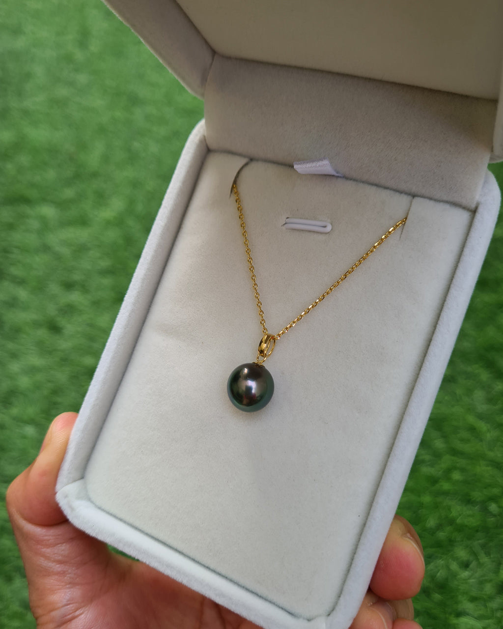 Tahitian Pearl Pendant Necklace - 18k Gold Pearl Pendant