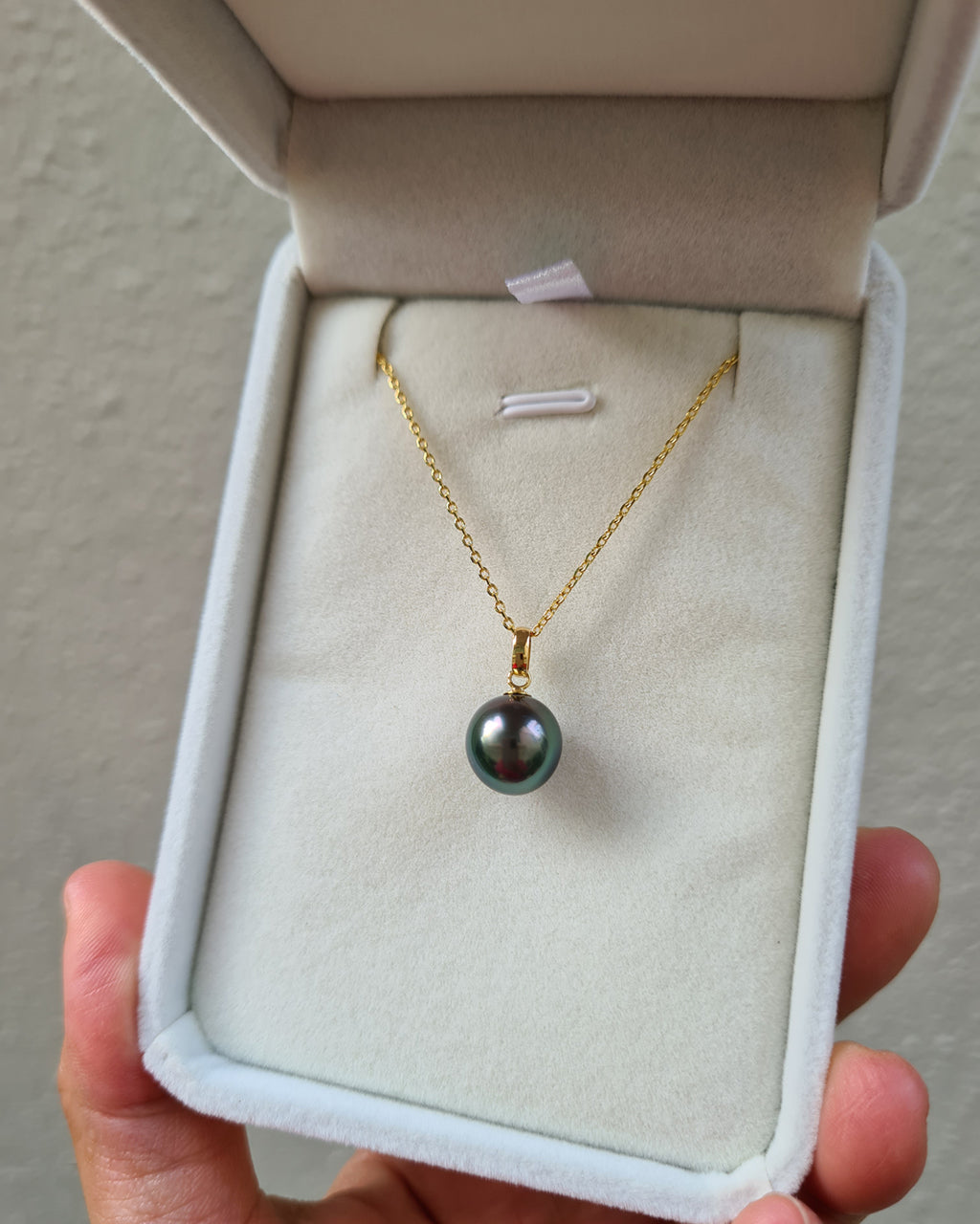 Tahitian Pearl Pendant Necklace - 18k Gold Pearl Pendant