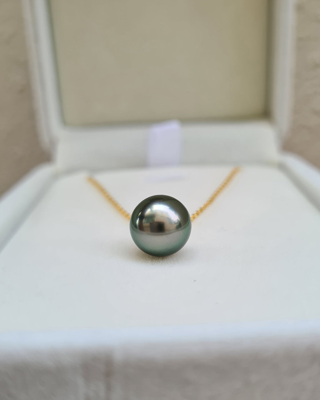 Peacock Green Tahitian Pearl Pendant Necklace - 18k Gold Pearl Pendant