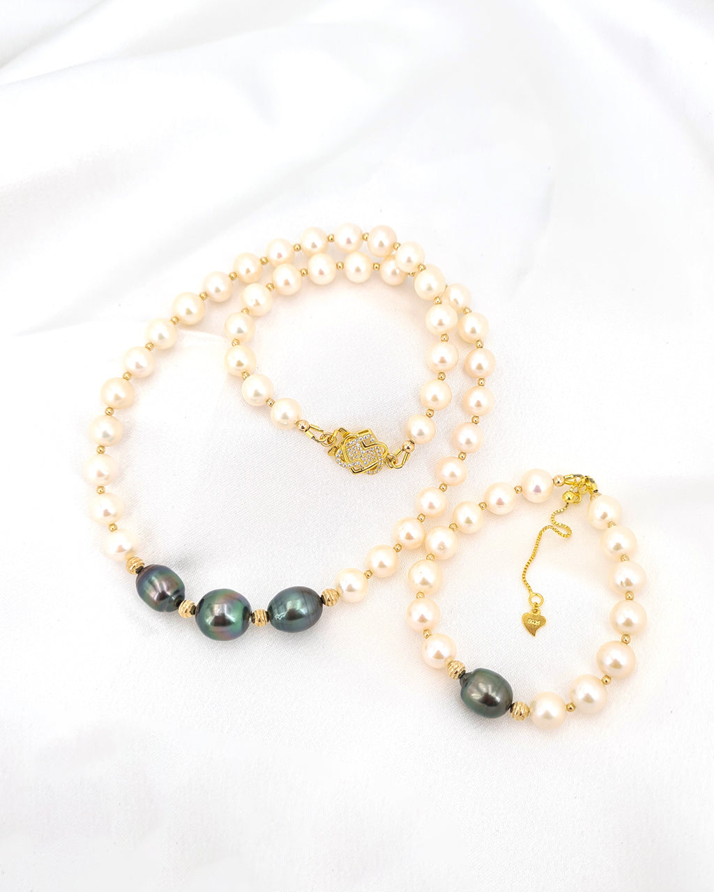 Peacock Green Tahitian Pearl Strand Necklace | Classy Pearl Jewelry