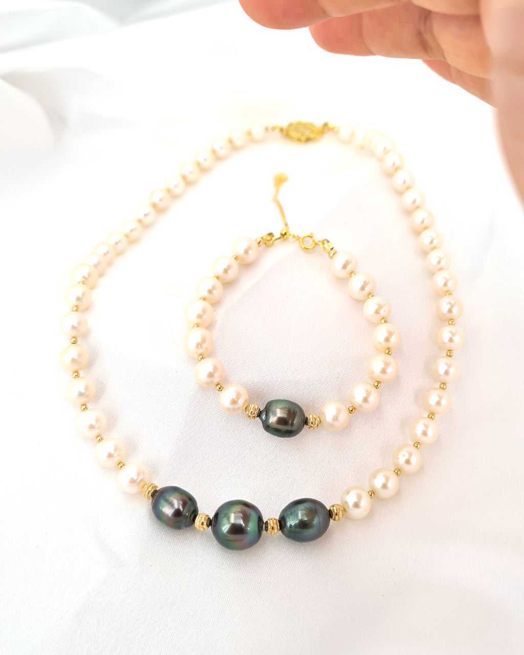 Peacock Green Tahitian Pearl Strand Necklace | Classy Pearl Jewelry