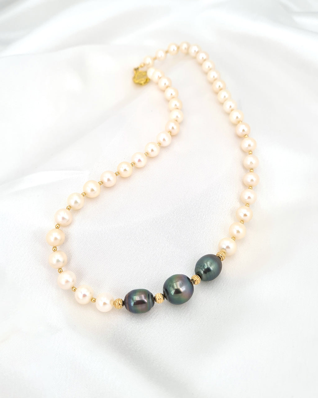 Peacock Green Tahitian Pearl Strand Necklace | Classy Pearl Jewelry
