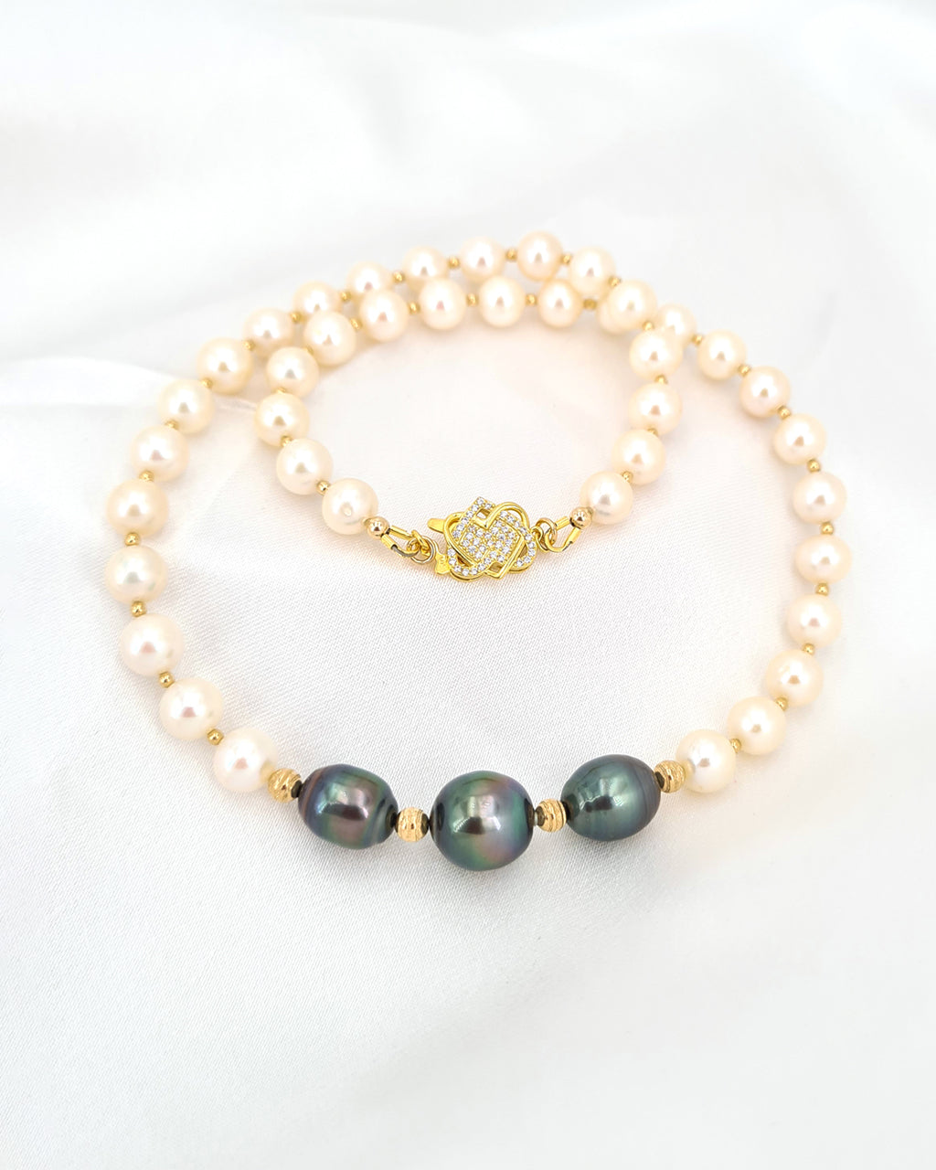 Peacock Green Tahitian Pearl Strand Necklace | Classy Pearl Jewelry