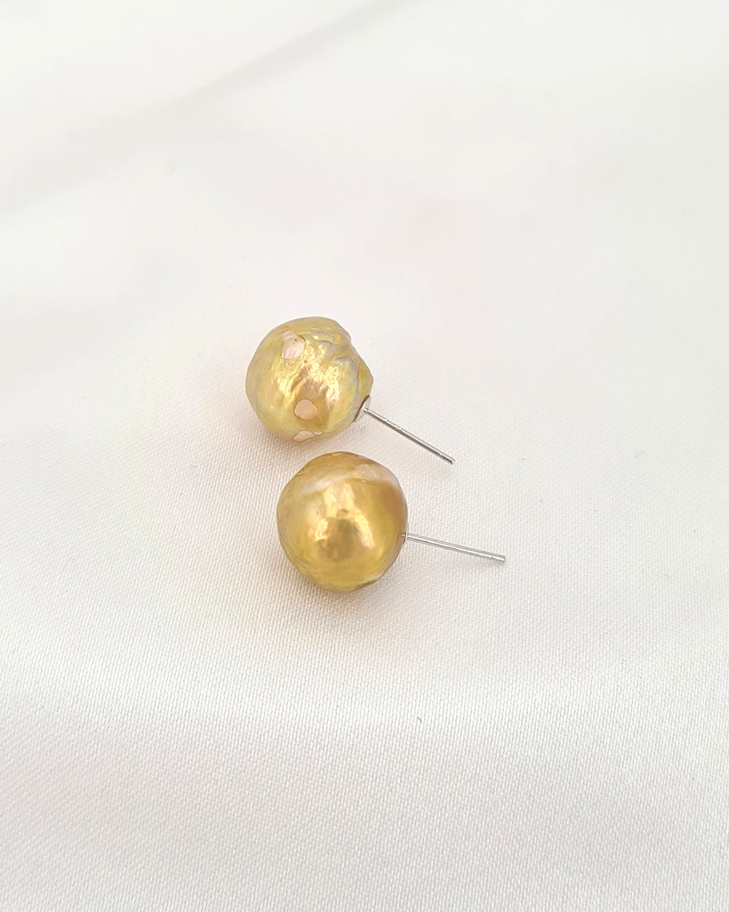 10mm Big Pearl and Gold Hoop Earrings Elegant Pearl Drop Earrings S925 –  Huge Tomato