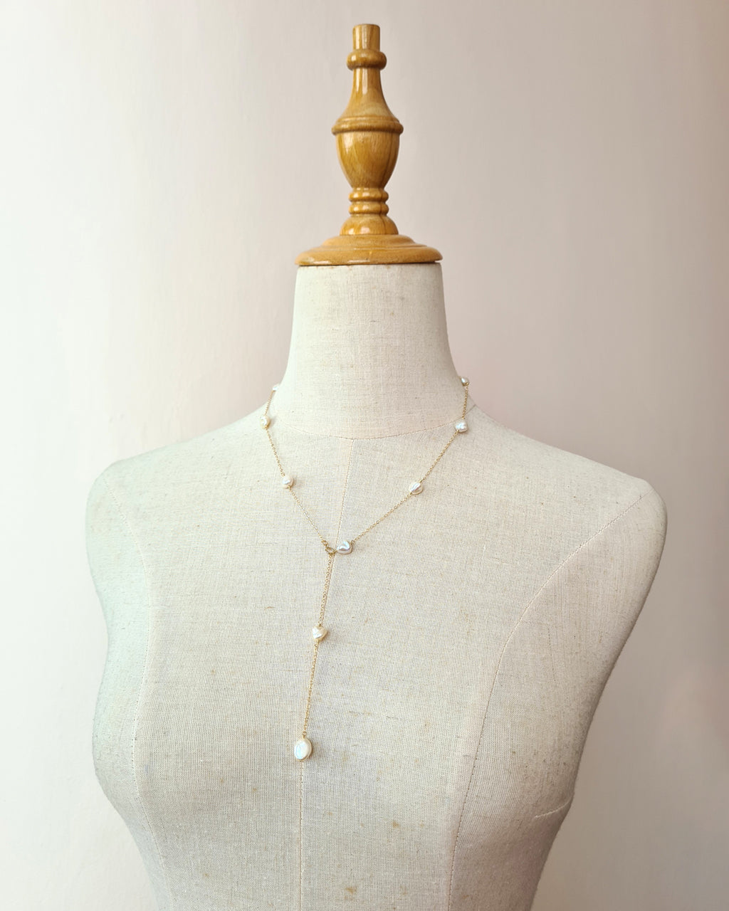 Keshi Pearl Floating Station Necklace - Freshwater Baroque Pearl 14k gold filled Necklace Chic and Modern