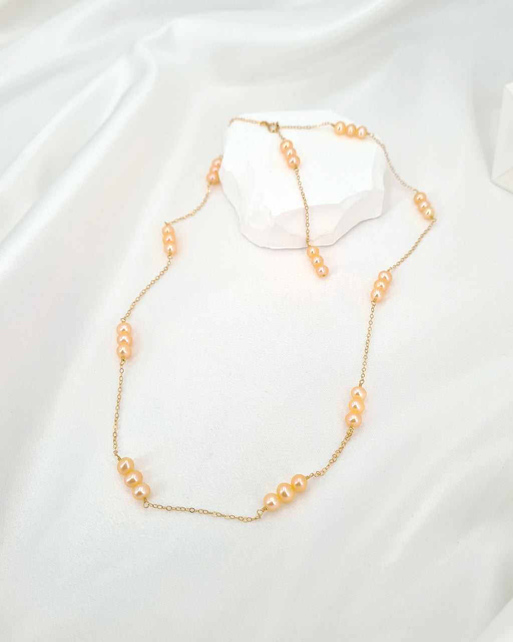 Pearl Floating Station Necklace - Peach Fuzz Pink Freshwater Pearl Necklace Gifts for Her