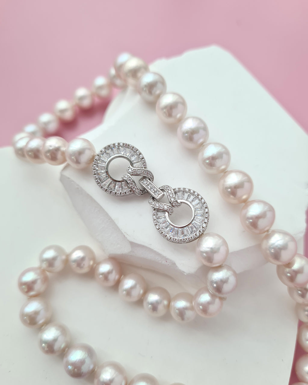 Pinkish White Pearl Strand Necklace - Classic Knotted Pearl Jewelry in Singapore