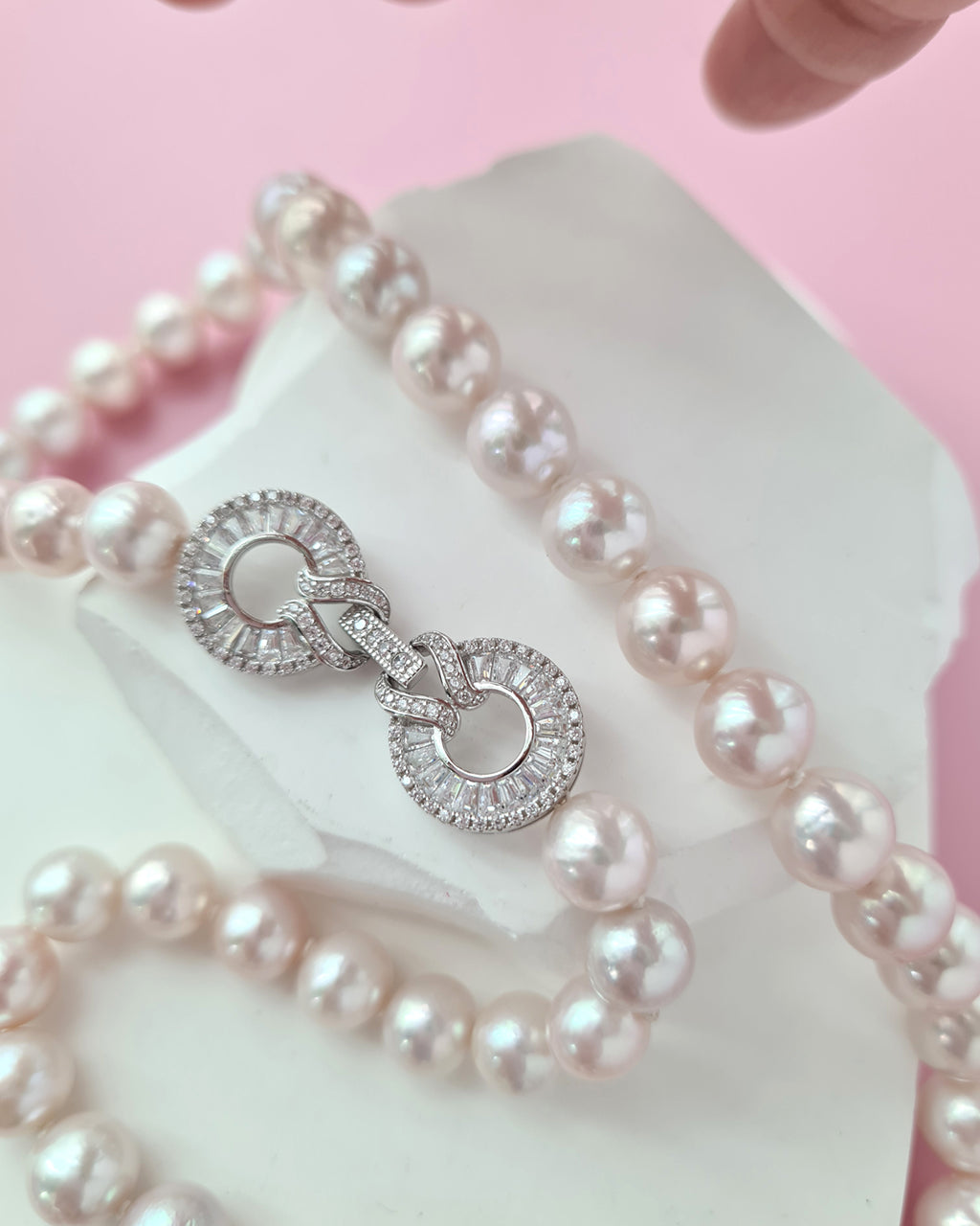 Pinkish White Pearl Strand Necklace - Classic Knotted Pearl Jewelry in Singapore