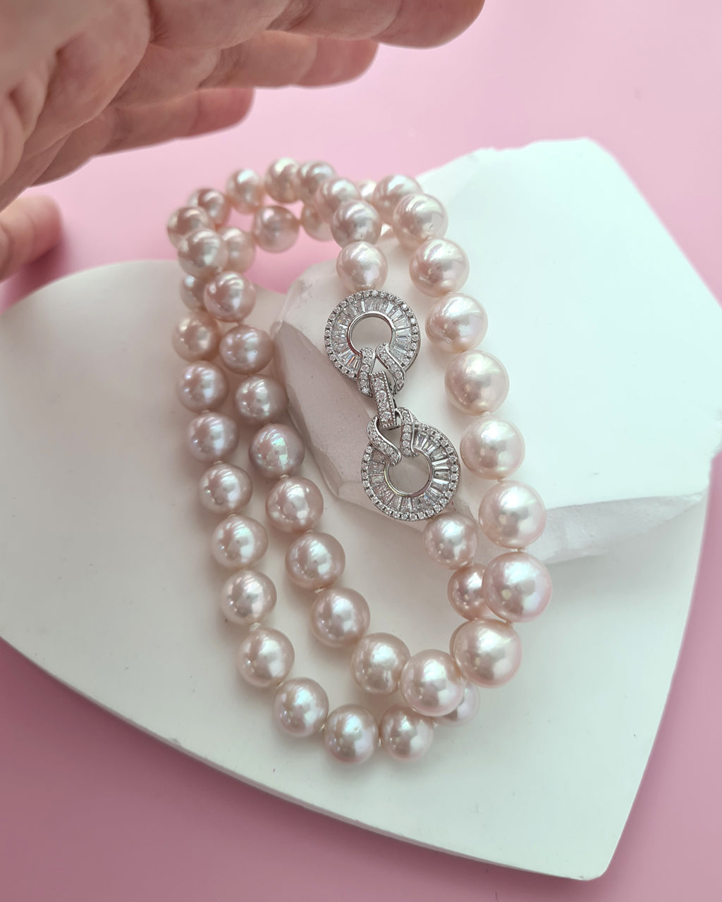 Pinkish White Pearl Strand Necklace - Classic Knotted Pearl Jewelry in Singapore