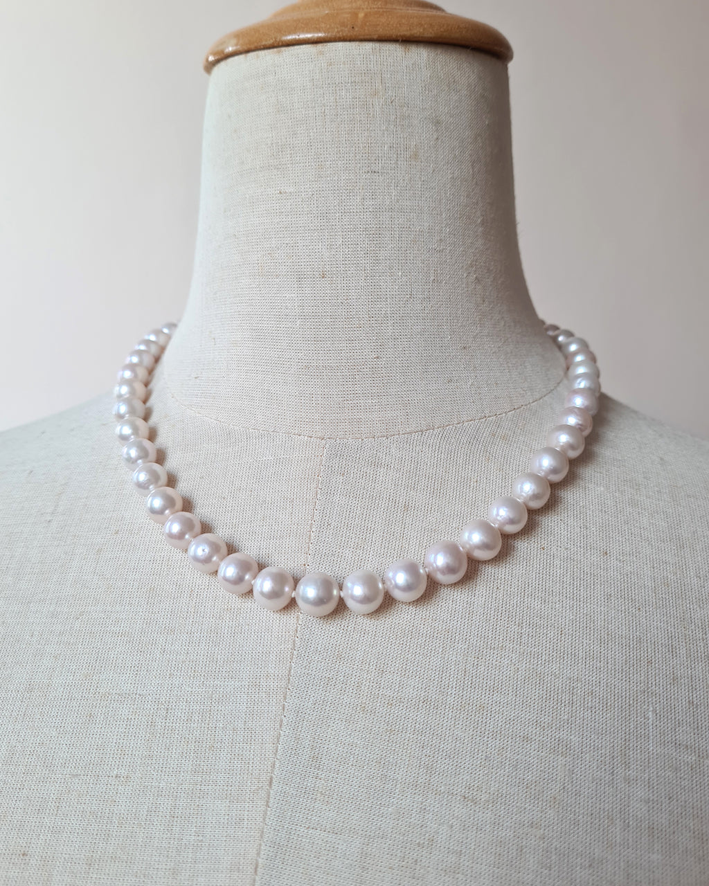 Pinkish White Pearl Strand Necklace - Classic Knotted Pearl Jewelry in Singapore