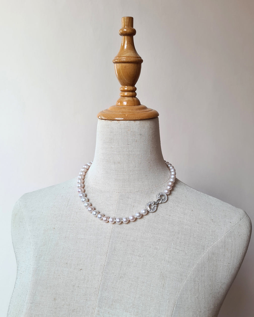Pinkish White Pearl Strand Necklace - Classic Knotted Pearl Jewelry in Singapore