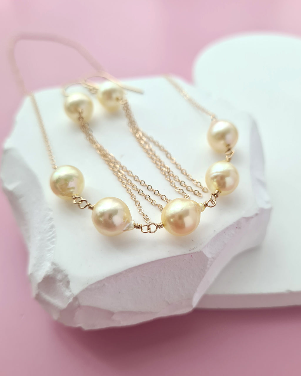 Queen Gold Akoya Pearl Necklace - 5 pearls, 8mm in 14k Gold Filled pearl jewelry in Singapore