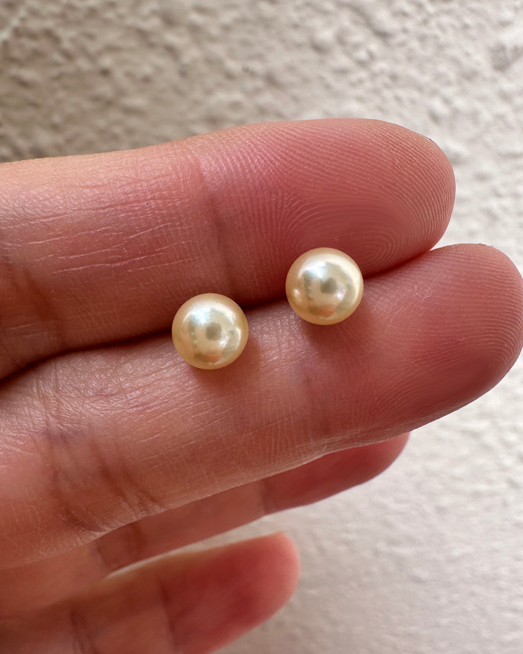 Queen Gold Akoya Sea Pearls 18K Gold Stud Earrings - 5.5mm to 6mm