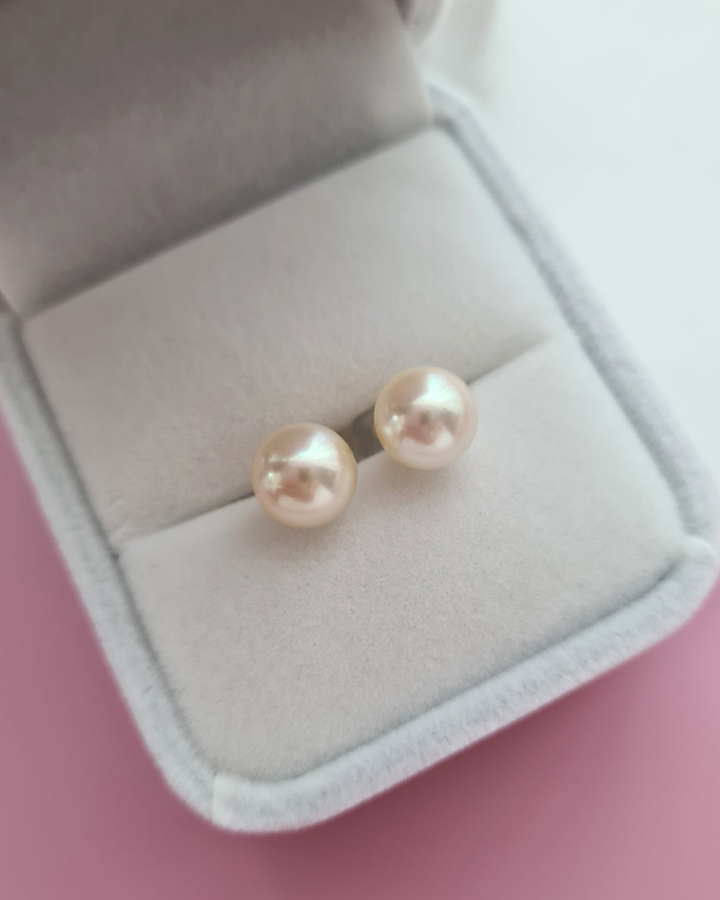 Queen Gold Champagne Akoya Pearl 18k Stud Earrings 8mm to 8.5mm Pearl Jewelry in Singapore
