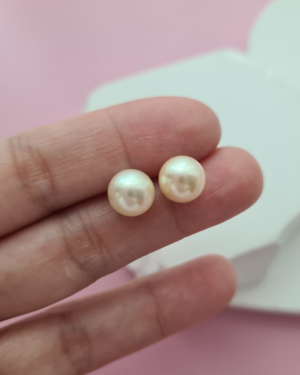 Queen Gold Champagne Akoya Pearl 18k Stud Earrings 8mm to 8.5mm Pearl Jewelry in Singapore
