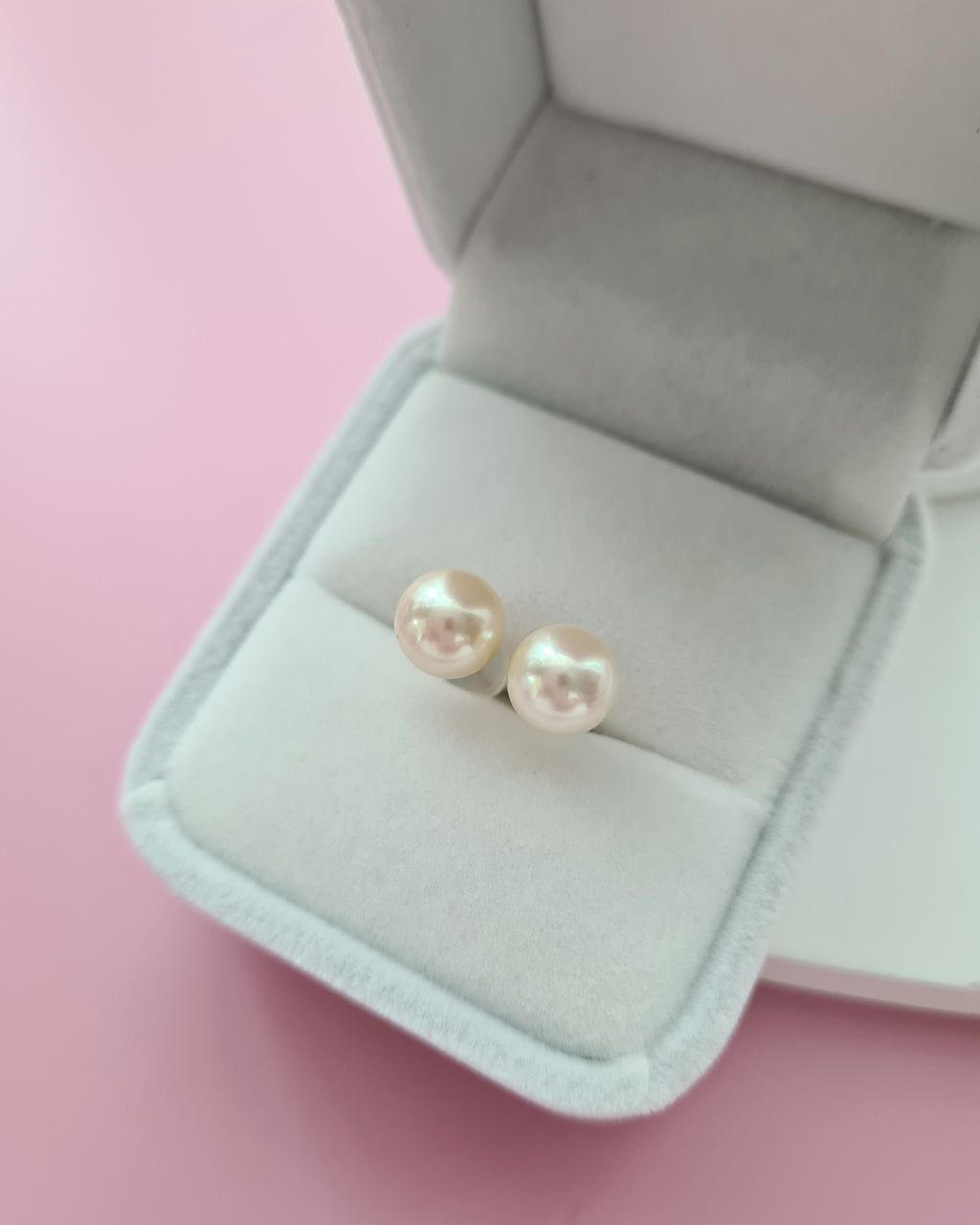 Queen Gold Champagne Akoya Pearl 18k Stud Earrings 8mm to 8.5mm Pearl Jewelry in Singapore