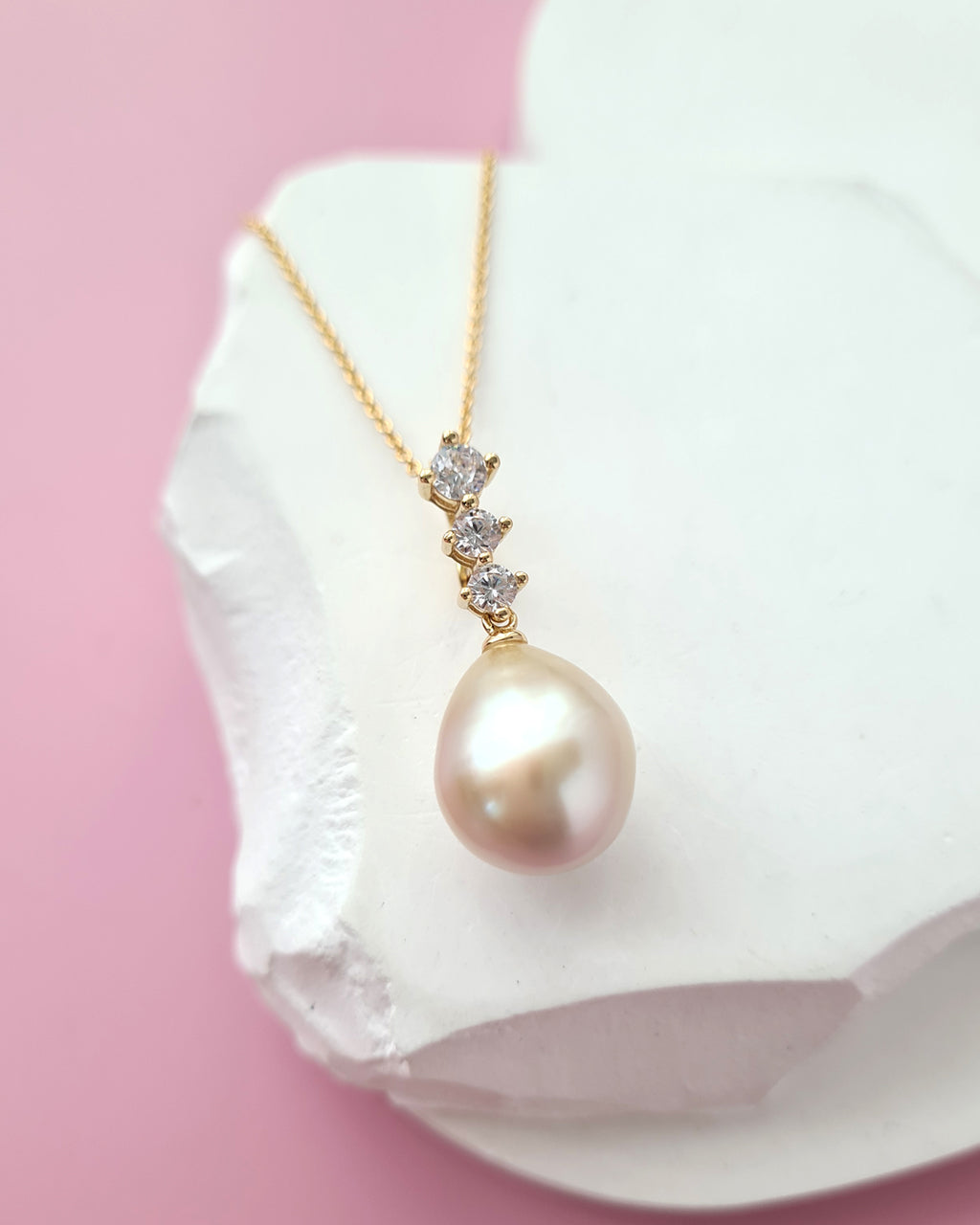 Gold South Sea Pearl Pendant Necklace, Quiet Luxury Pearl Jewelry in Singapore