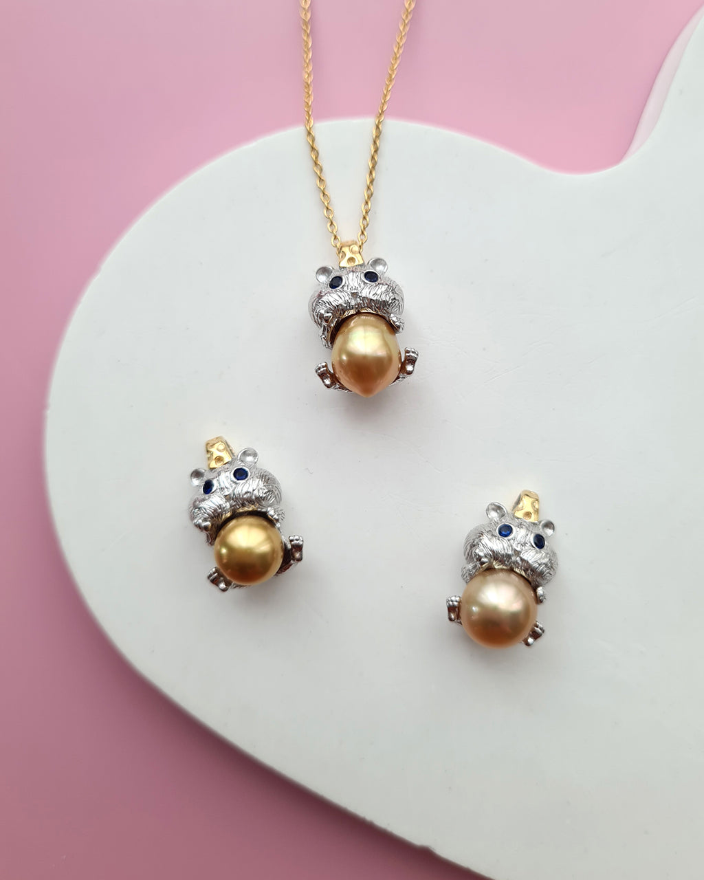 South Sea Pearl Hamster Pendant Necklace, Handmade Pearl Jewelry in Singapore