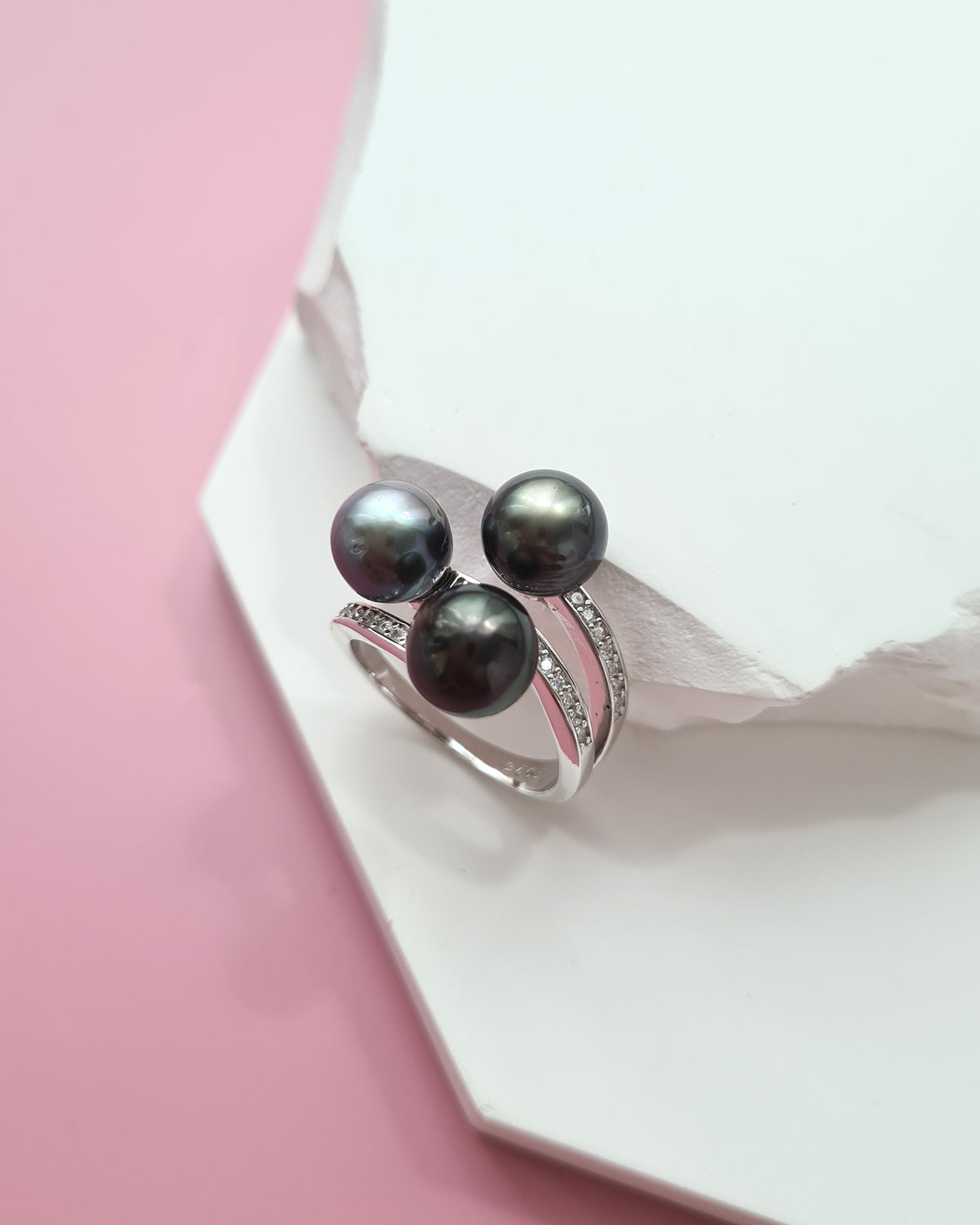Tahitian Pearl Trio Ring, Modern Pearl Jewelry, Unisex