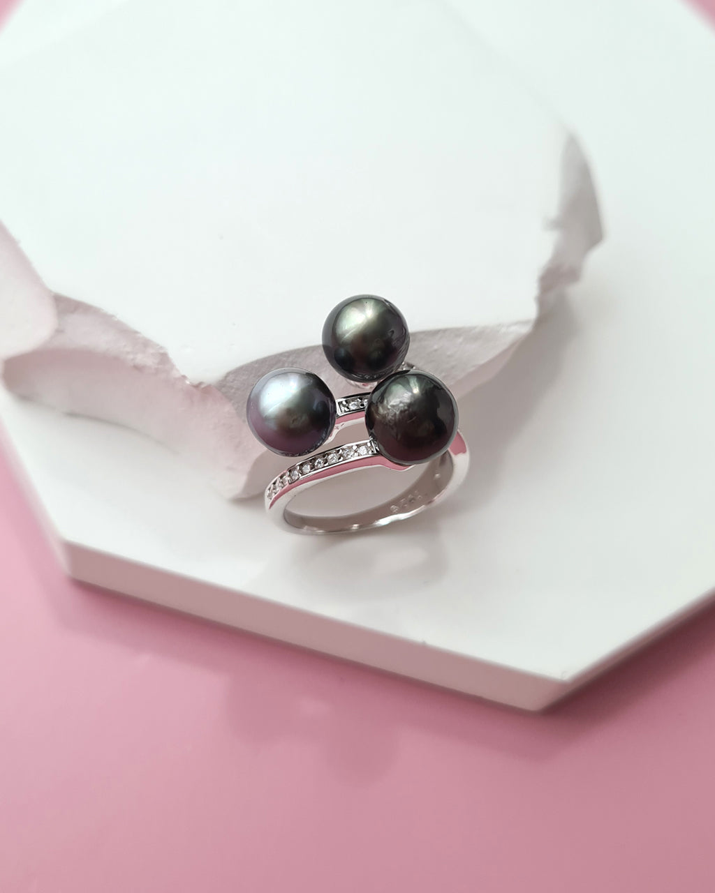 Tahitian Pearl Trio Ring, Modern Pearl Jewelry, Unisex