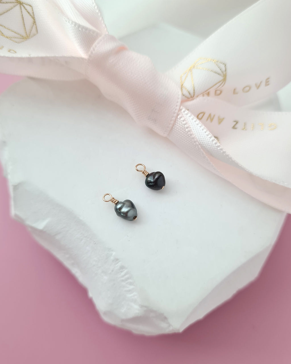 Tahitian Keshi Pearl Pendant Necklace, Tiny Heart Pearl Handmade Jewelry in Singapore