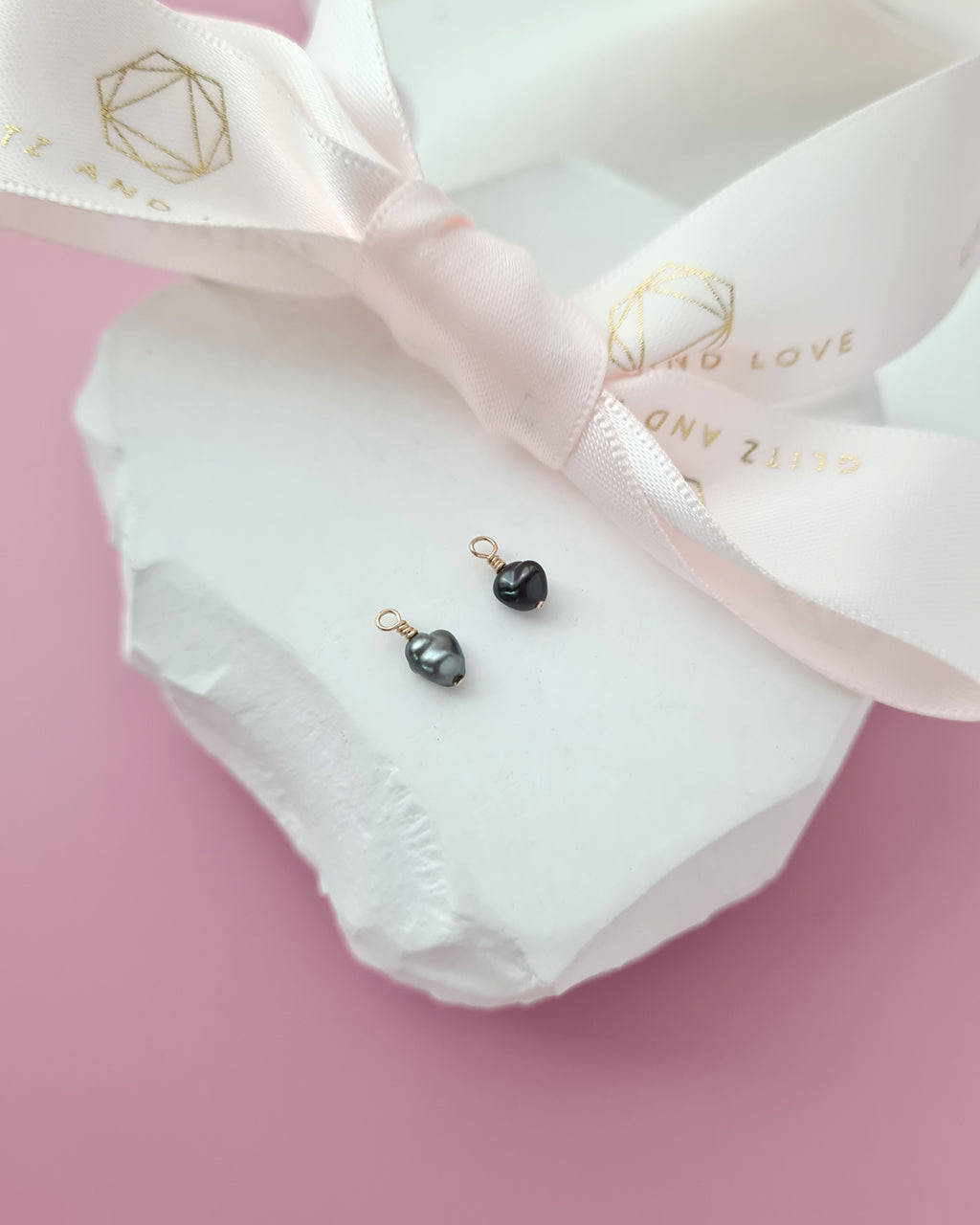 Tahitian Keshi Pearl Pendant Necklace, Tiny Heart Pearl Handmade Jewelry in Singapore