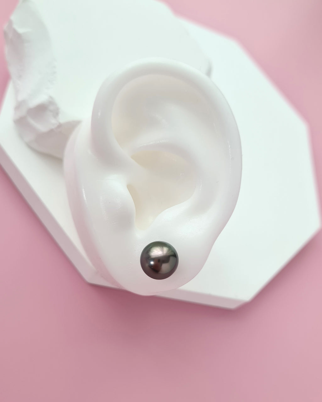 Tahitian Pearl 18K Gold Stud Earrings - 9mm+