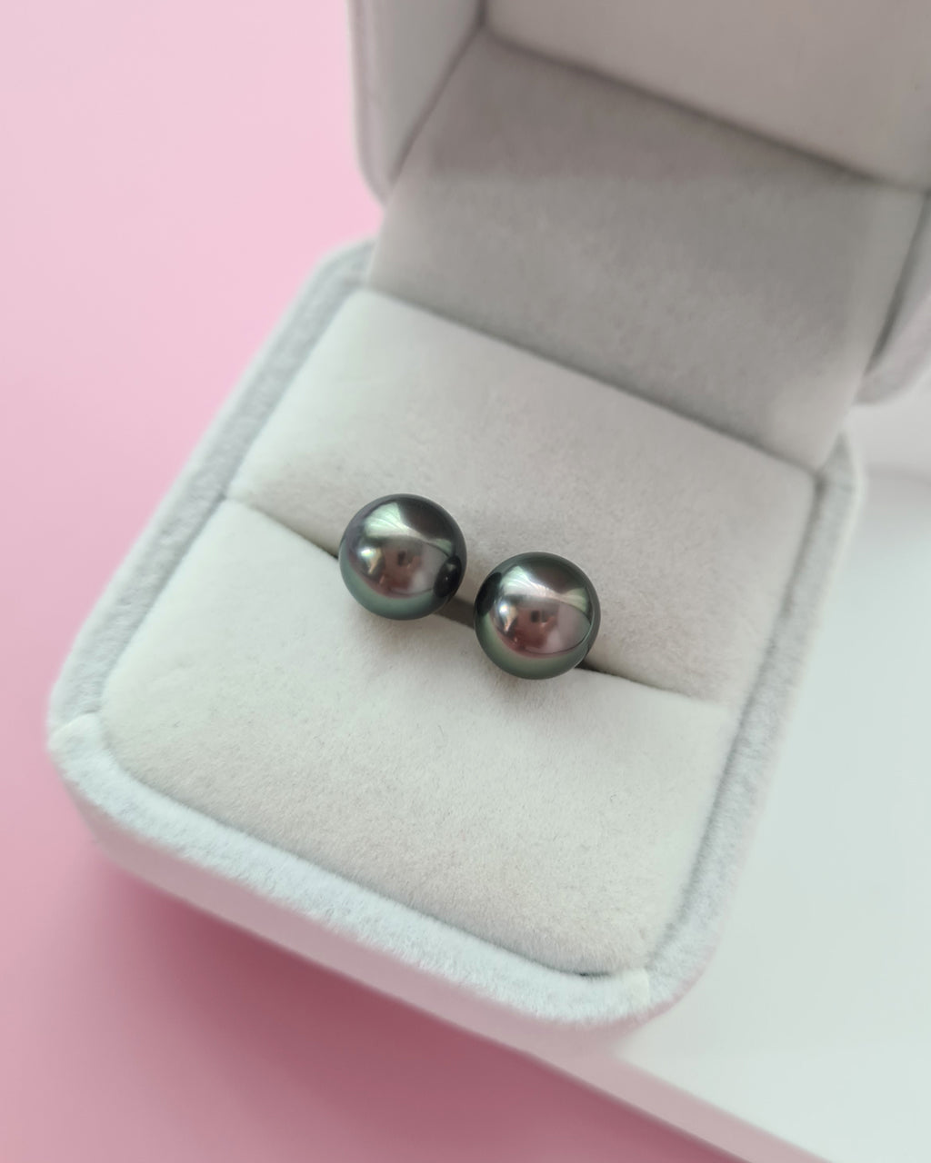 Tahitian Pearl 18K Gold Stud Earrings - 9mm+