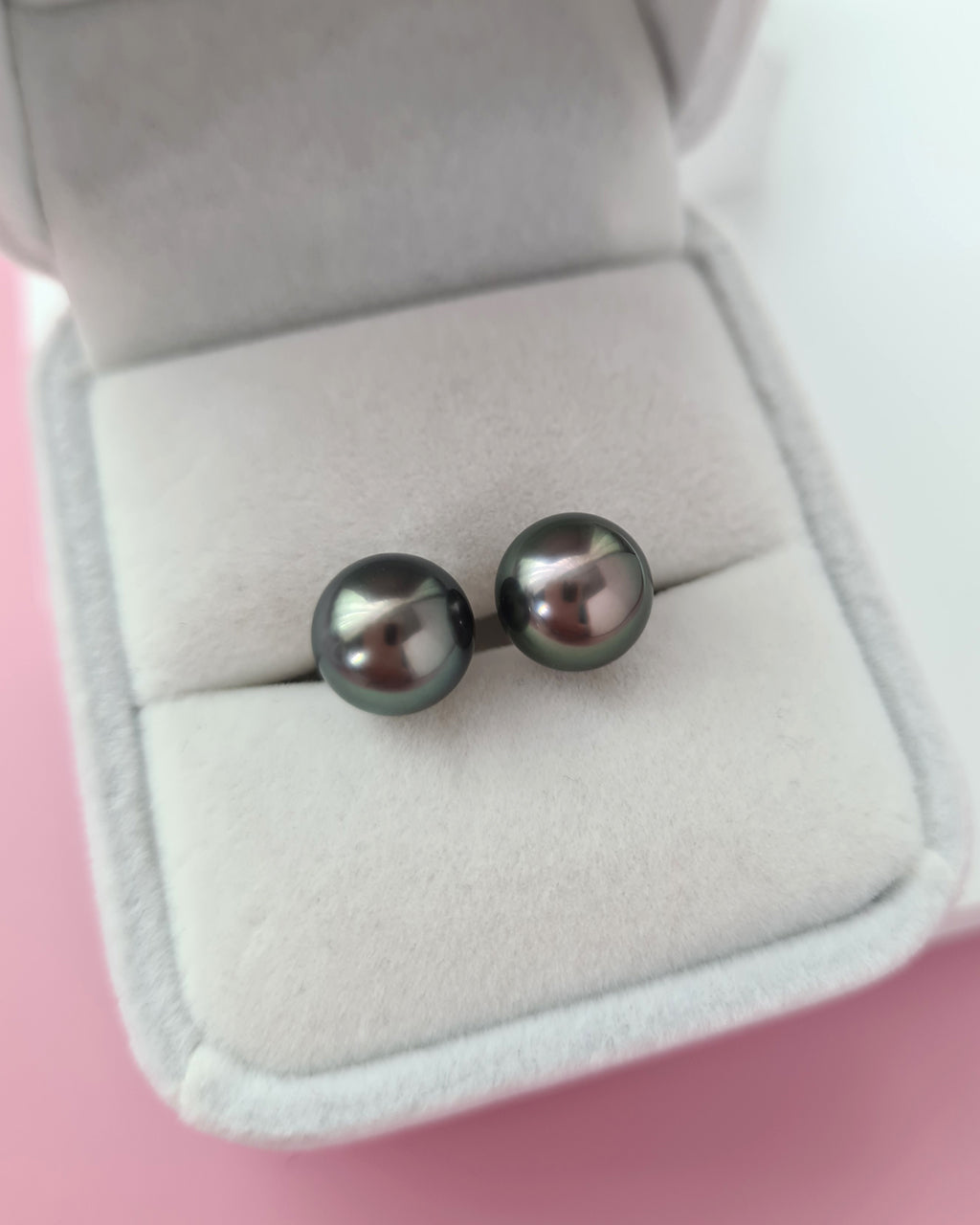 Tahitian Pearl 18K Gold Stud Earrings - 9mm+