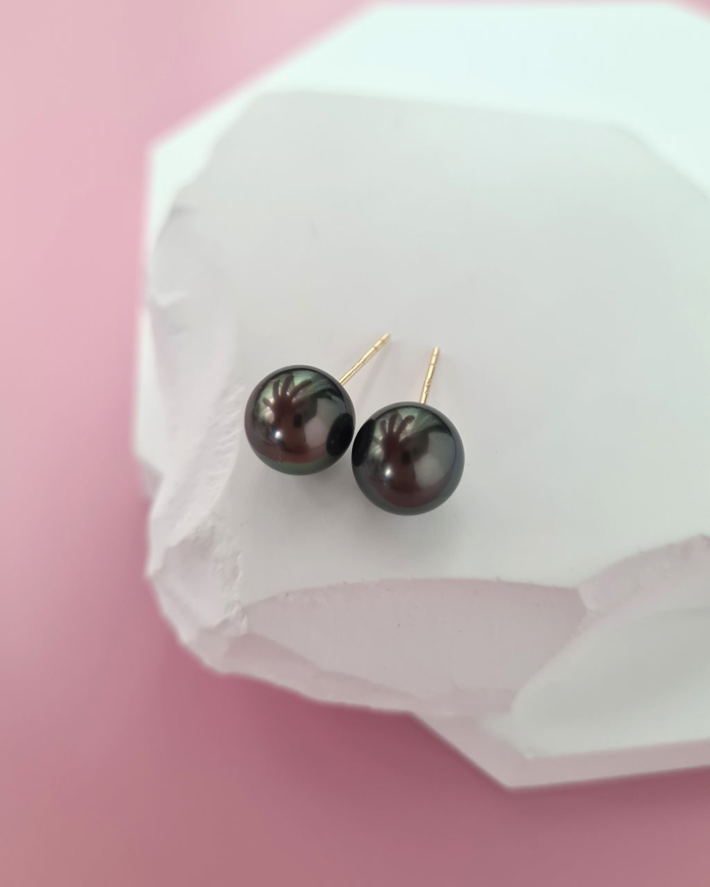 Tahitian Pearl 18K Gold Stud Earrings - 9mm+