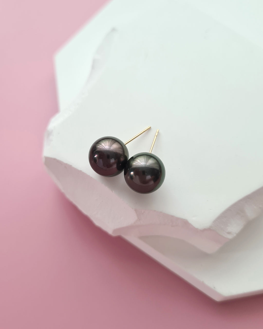 Tahitian Pearl 18K Gold Stud Earrings - 9.8mm+