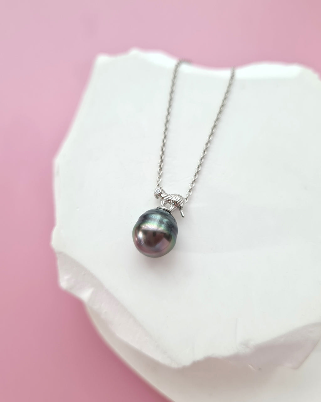 Tahitian Pearl Cat Pendant Necklace, Handmade Modern Pearl Jewelry in Singapore