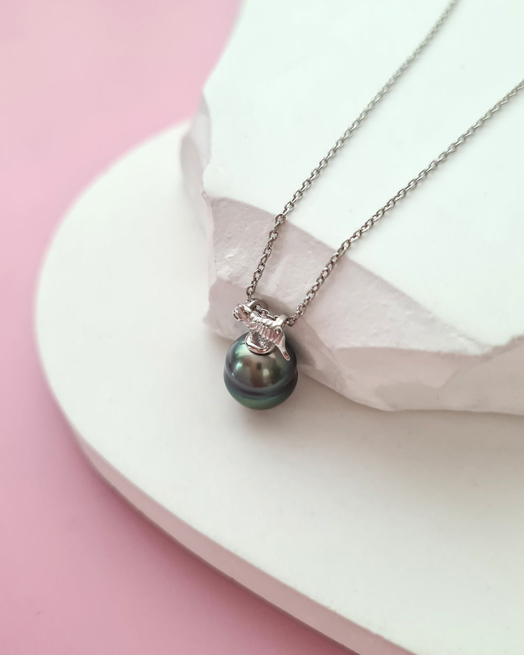 Tahitian Pearl Cat Pendant Necklace, Handmade Modern Pearl Jewelry in Singapore