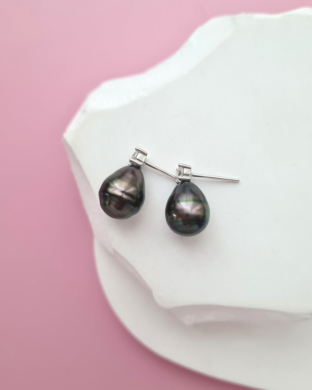 Tahitian Pearl Earrings - Classic Pearl Jewelry in Singapore