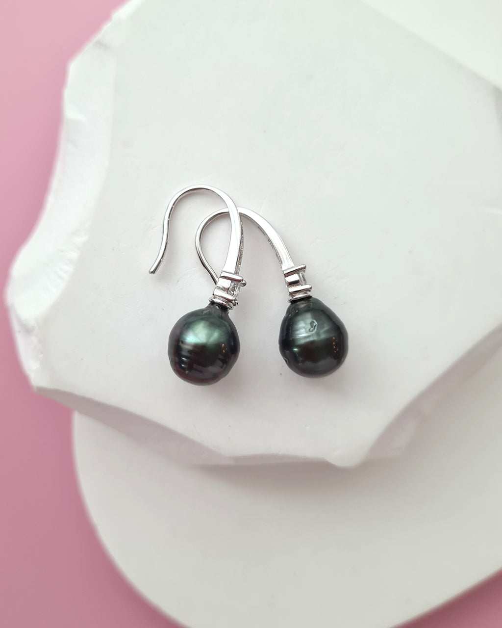 Tahitian Pearl Earrings - Simple and Refined