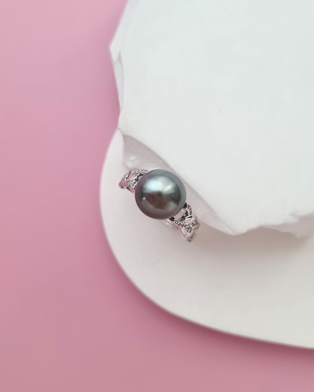 Tahitian Pearl Ring, Modern Pearl Jewelry in Singapore