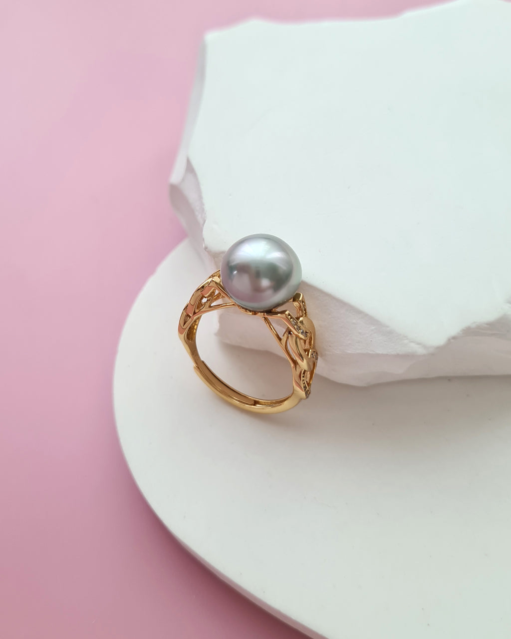 Platinum Grey Tahitian Pearl Ring - Modern Pearl Jewelry in Singapore