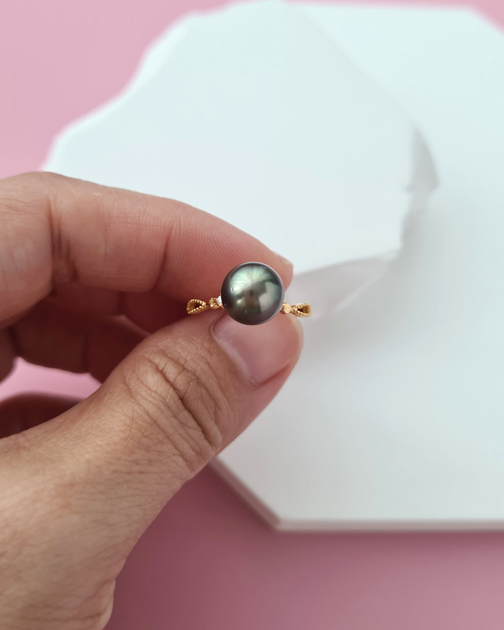 Simple Green Tahitian Pearl Ring
