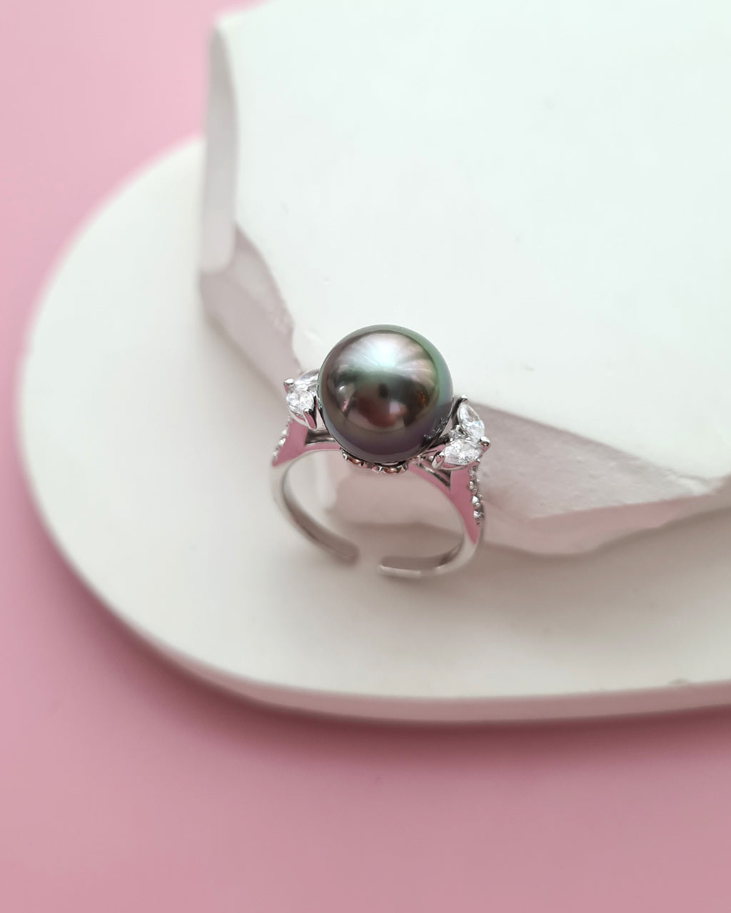 10.7mm Tahitian Pearl Ring - Royal Two Ways with Ring Jacket