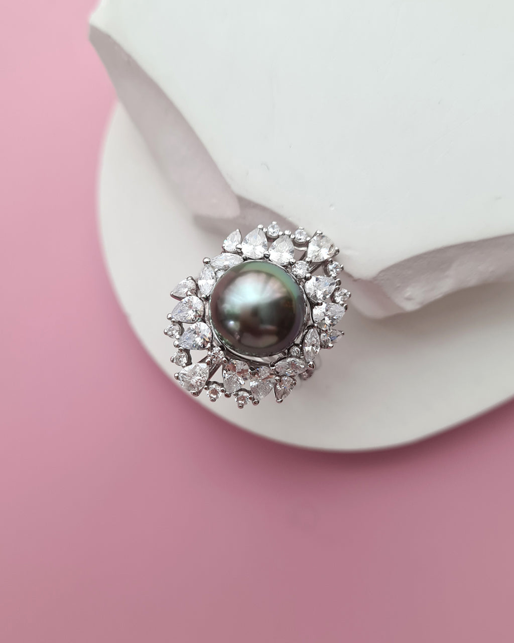 10.7mm Tahitian Pearl Ring - Royal Two Ways with Ring Jacket