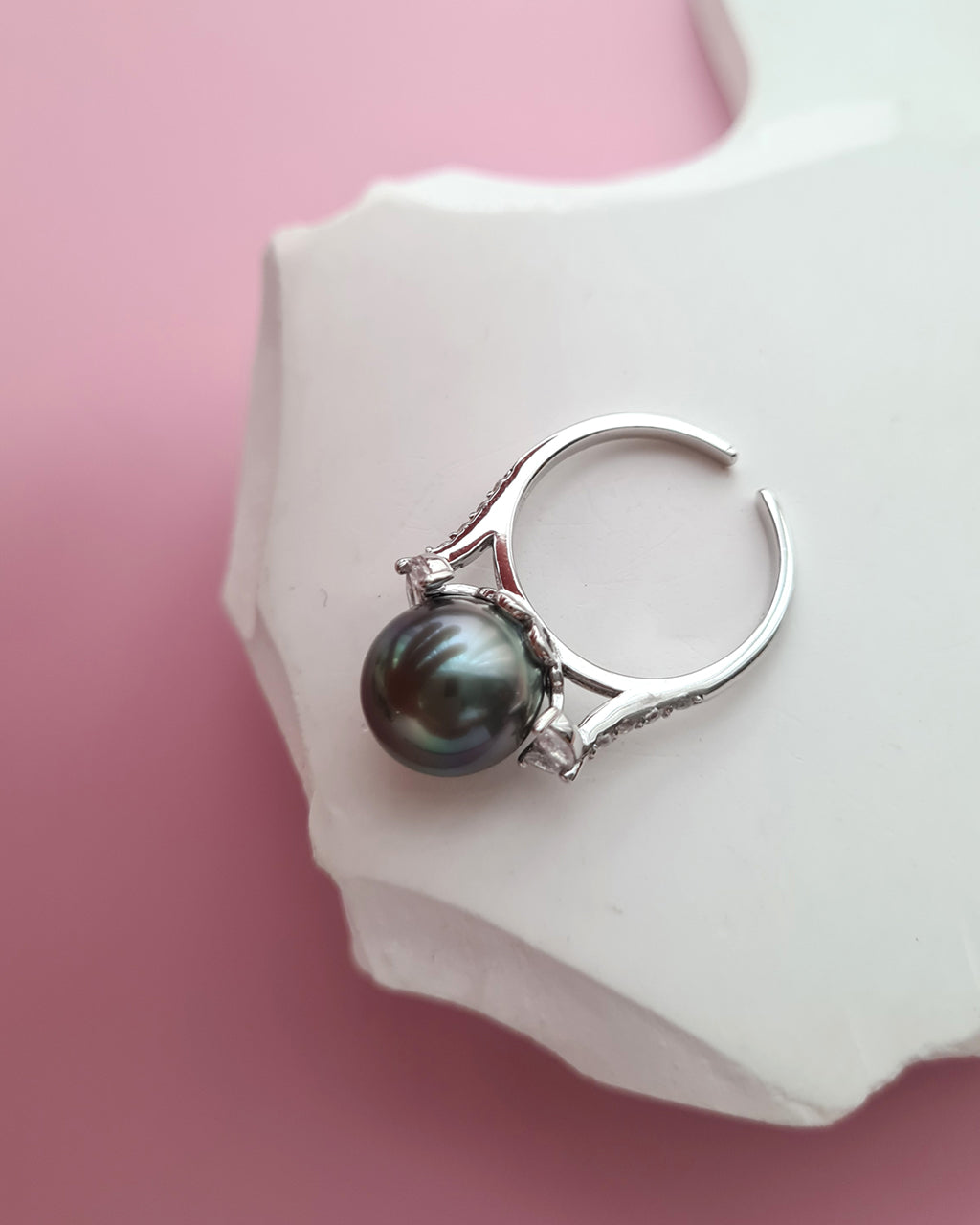 10.7mm Tahitian Pearl Ring - Royal Two Ways with Ring Jacket