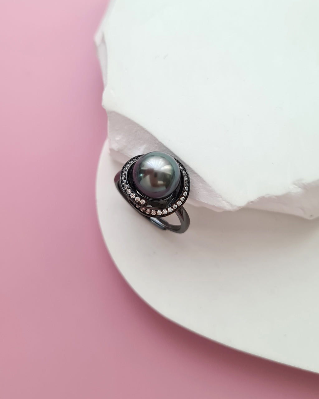 Tahitian Pearl Ring - in black, Modern Pearl Jewelry in Singapore