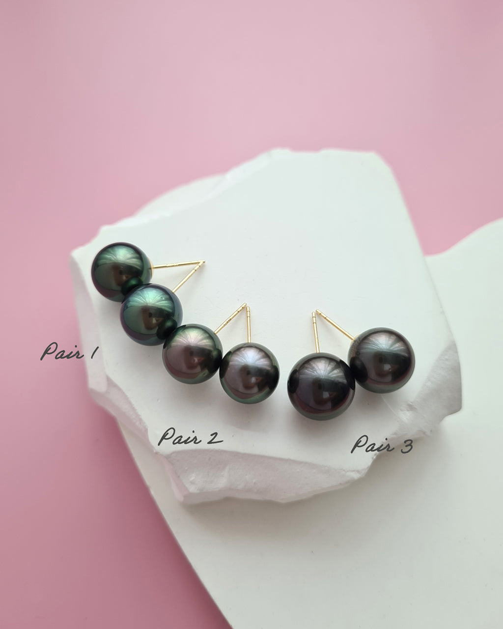 Tahitian Pearl 18K Gold Stud Earrings - 10mm, Green with Pink Sheen