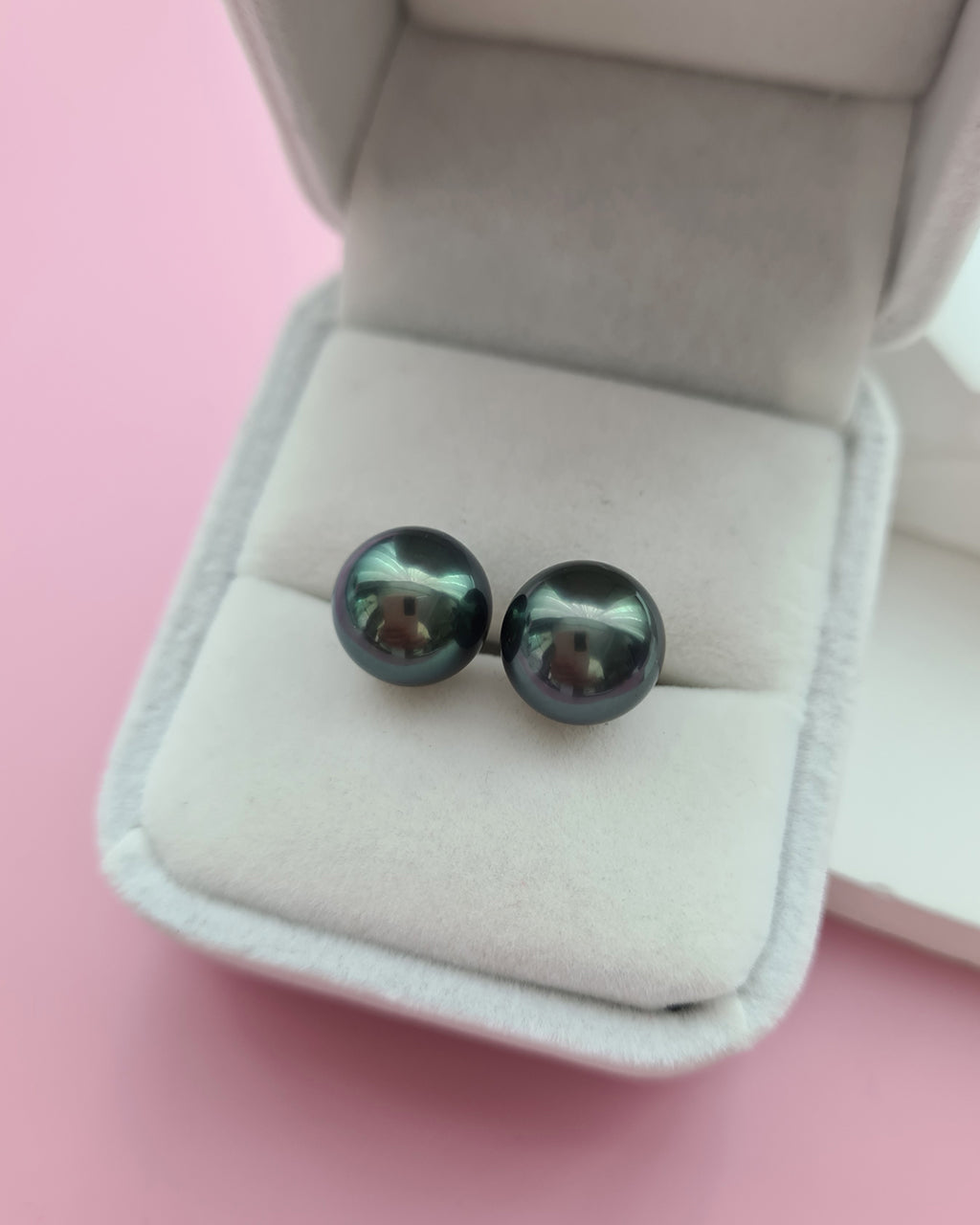 Green Tahitian Pearl 18K Gold Stud Earrings - 11mm Pearl Jewelry in Singapore